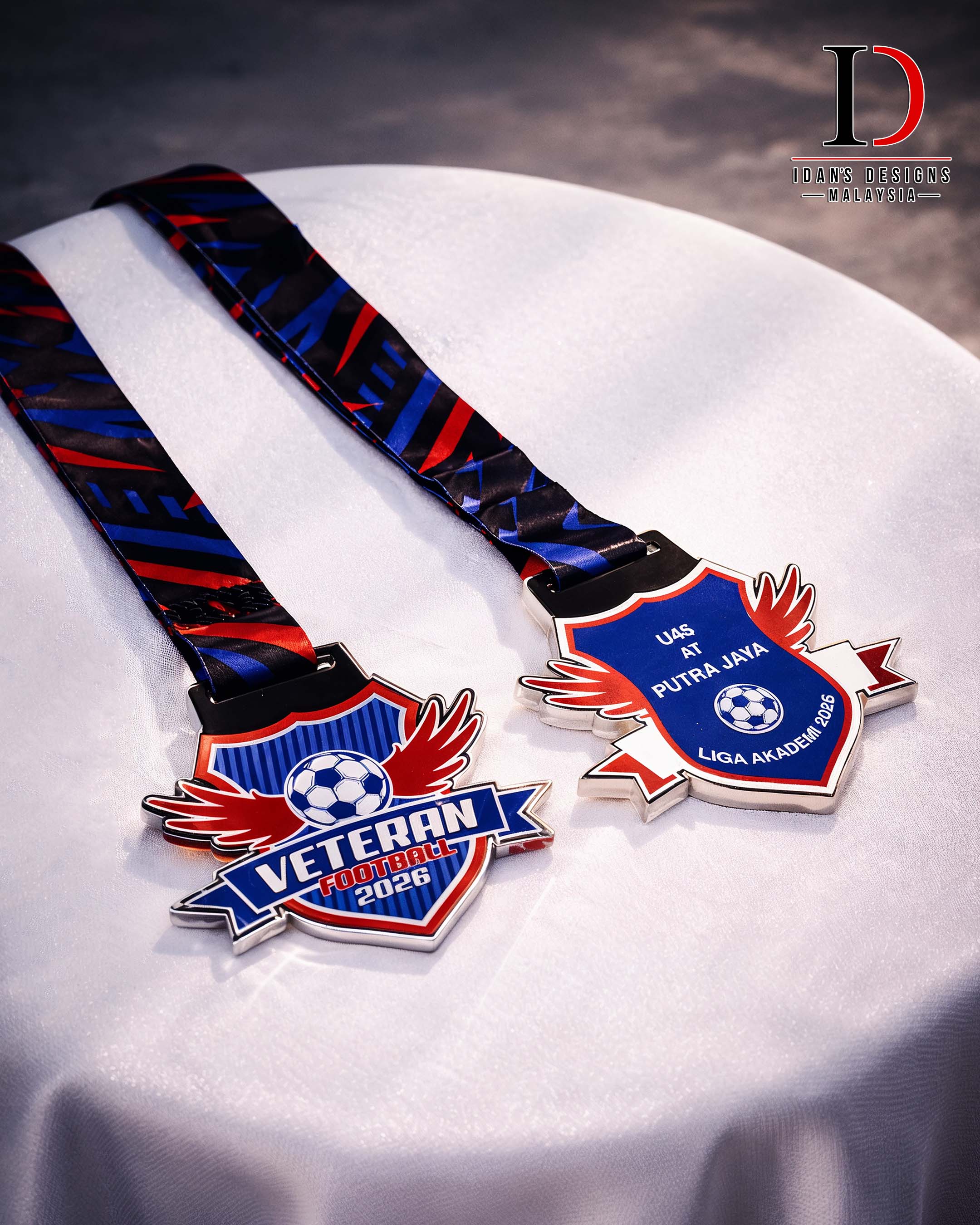 ACRYLIC MEDAL 011 (GLOSSY)